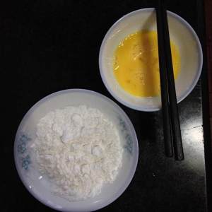 ローストトウガラシと塩で作られた調味料のブラストの豚の柳の練習対策3  