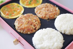 甘い豚卵5のケーキのご飯のハンバーガーの練習対策