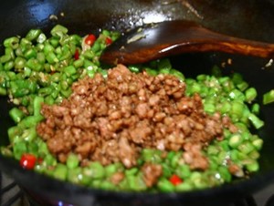 多肉質の泡豆の角のご飯とgoの料理の練習対策
