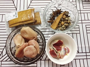 鍋で煮込んだ鶏の二重外出し 重慶はしばしばにがり皿を送信します）練習対策1 