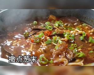 The practice measure of blood of duck of ladle of aromatic hot go with rice 9