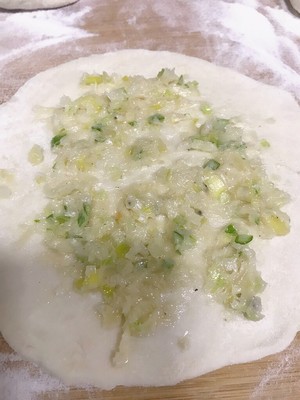 練習 11の豚ラード焼きの緑の揚げ生地ケーキのレ11 