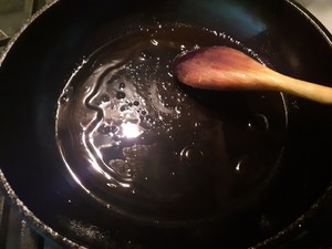 ご飯と一緒に食べる料理は、  fries chicken 7 