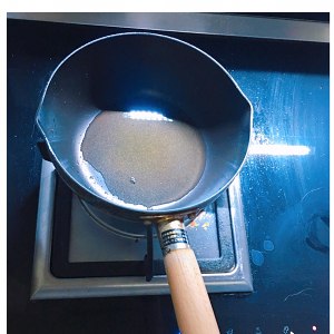 Simmer in water is hot hot hand rips gluten (secrete saliva Ing wildly) practice measure 3