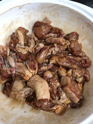 The practice measure of chicken of Xianggu mushroom evaporate 3