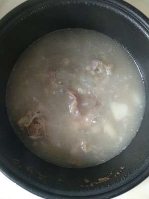 The practice measure of soup of pear of the seed of Job's tears of pig canister bone 3