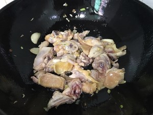 The practice measure of meal of Xianggu mushroom slippery chicken 6