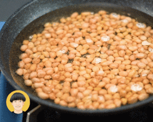 The practice measure of thick chili sauce of plain type beef 2