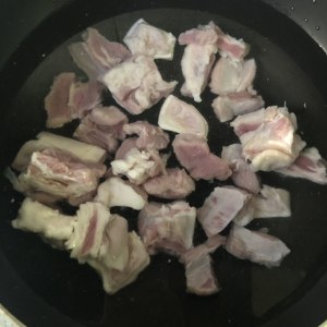 The warm stomach in the winter is nourishing the practice measure of face of ovine soup braise 3