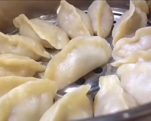 The practice measure with beef juicily steamed dumpling 4