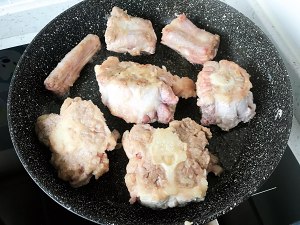 The practice measure of oxtail of braise in soy sauce 3