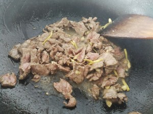 Green explodes the practice measure of beef 4