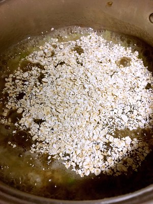 The practice measure of celery beef congee 7