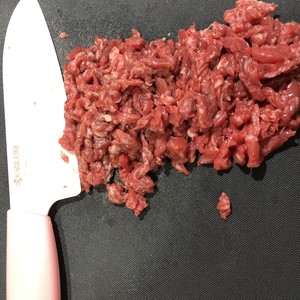 The practice measure of beef of celery of Guizhou dry boiler 1