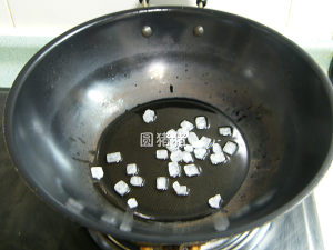 The practice measure of sirlon of braise in soy sauce 3