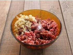 The practice measure of sauce of fabaceous Chi beef 1