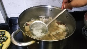 The practice measure of Nan of sheep of clear soup of mushroom of white ox liver 17