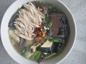 Low fat low oil the practice measure of soup of silk of chicken of ovine blood vermicelli made from bean starch 4