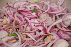Onion explodes Zi like that the practice measure of beef 5