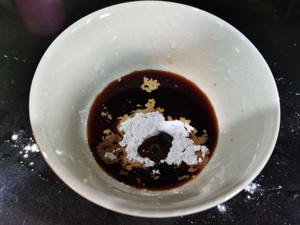 The practice measure of rice served with meat and vegetables on top of beef of bright family name 3