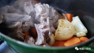 Carrot burns the sheep is small [close child eat] practice measure 2