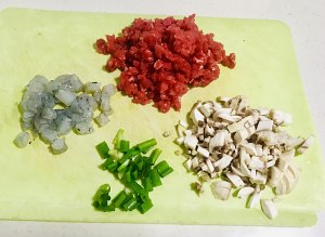 The practice measure that dawdle of beef shelled fresh shrimps fries a meal 5