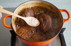 The practice measure of the sauce beef with bovine towering gas 8