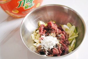 Beef of hemp hot toothpick -- the practice measure of knife Ma peanut oil 3