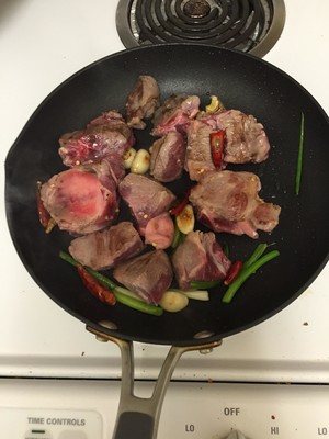 The practice measure of neck of sheep of sweet hot stew 2