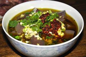 Local color is little feed [blood of sheep of hot pepper garlic] practice measure 9