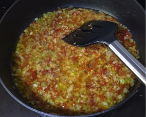 The practice measure of the sauce of sweet hot beef of super go with rice 10