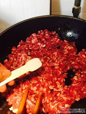 The practice measure of beef onion a steamed dumping with the dough gathered at the top 3
