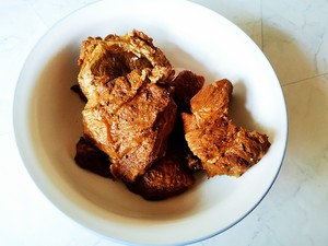 The practice measure of simple and delicious sauce beef 9