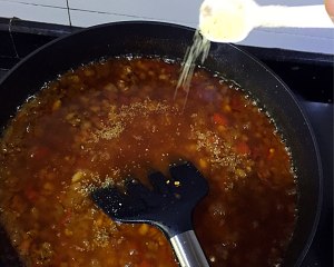 The practice measure of the sauce of sweet hot beef of super go with rice 15