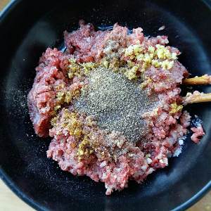 The practice measure of fried dumpling of beef of black any of several hot spice plants 6
