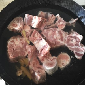 The practice measure of ovine bone soup 1