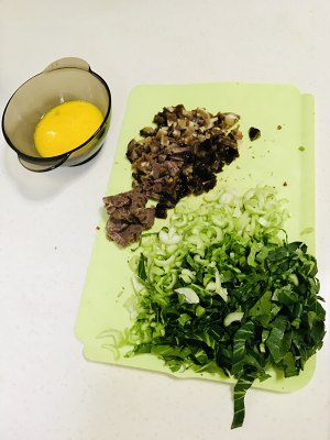 The practice measure that beef of green vegetables egg fries a meal 1