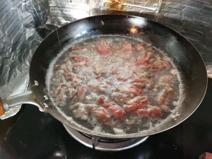 The practice measure of rice served with meat and vegetables on top of beef of bright family name 4