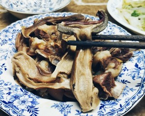 The practice measure of Nan of sheep of clear soup of mushroom of white ox liver 23