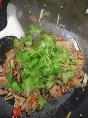 Small fry beef (small Bai Ye can do super- delicious! ! ) practice measure 4