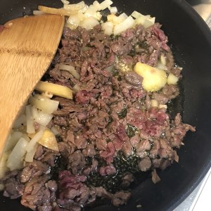 The practice measure of beef of celery of Guizhou dry boiler 5
