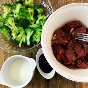Beef is fried on the west the practice measure of orchid 1