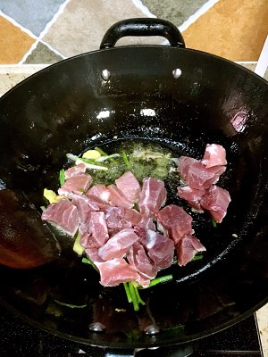 The practice measure of the beef of rustle potato carrot that stew 5