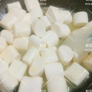 Also can pull in the winter very long the practice measure of the Niu Za sandwich biscuits that pulls silk 2
