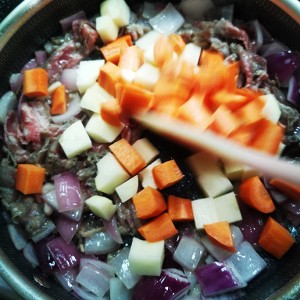 The practice measure of meal of delicious fat cattle of black any of several hot spice plants 5