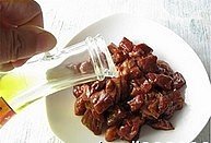 The practice measure of bead of beef of New Year cake of black any of several hot spice plants 6