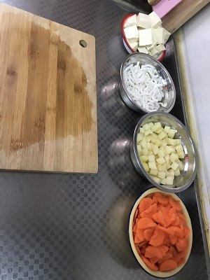 Explain the practice measure of mom sheep noodles in soup 8