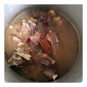 The practice measure of bone of the beefsteak that stew 7