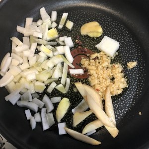 The practice measure of beef of celery of Guizhou dry boiler 3