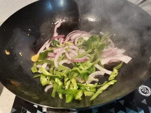 The practice measure that onion chili fries beef 3